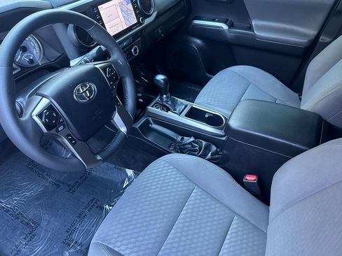 Certified 2023 Toyota Tacoma SR5 image 9