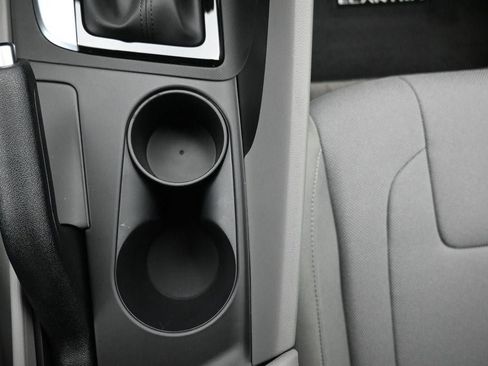 New 2026 Hyundai Elantra SE FWD image 18