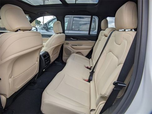 New 2024 Jeep Grand Cherokee Limited 4xe w/ Trailer Tow Package image 10