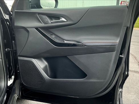 Used 2025 Chevrolet Equinox RS w/ Safety and Technology Package image 25