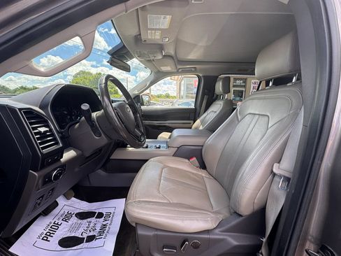 Used 2018 Ford Expedition Max Limited w/ Equipment Group 302A AWD/4WD image 13