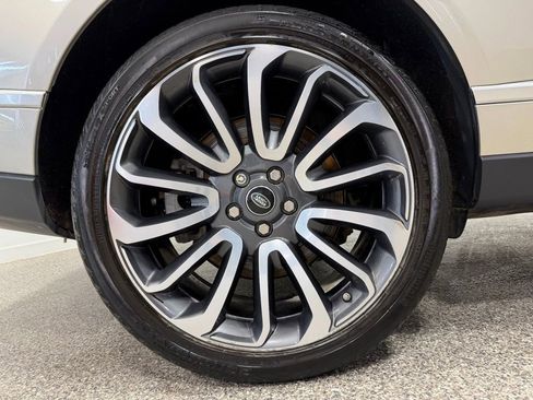 Used 2018 Land Rover Range Rover Autobiography image 30