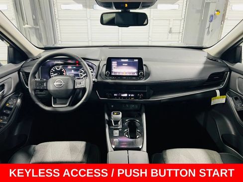 New 2026 Nissan Rogue SV FWD image 4