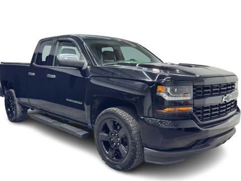 Used 2017 Chevrolet Silverado 1500 W/T w/ Black Out Edition image 7