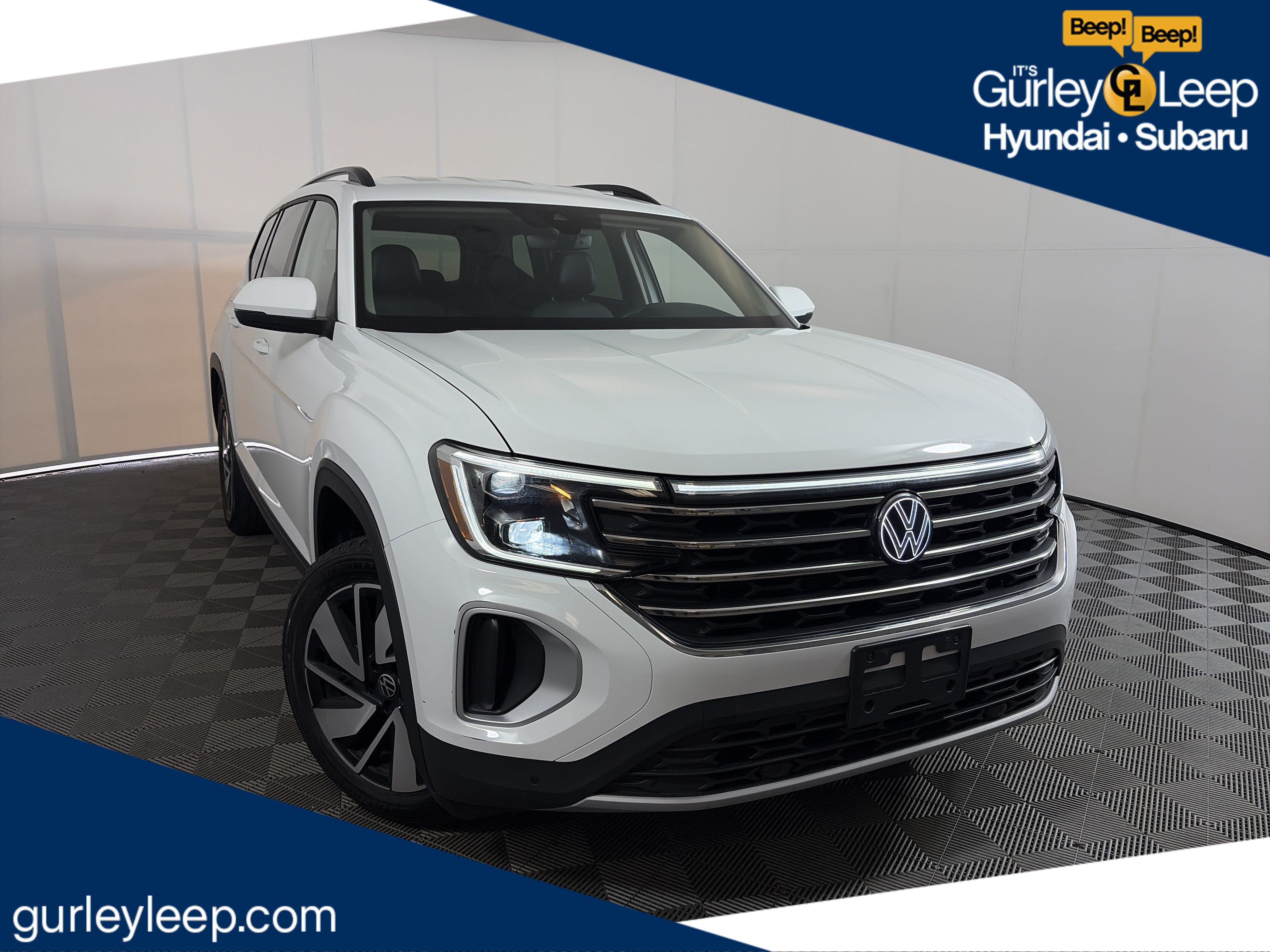 Used 2024 Volkswagen Atlas SE AWD/4WD image 1