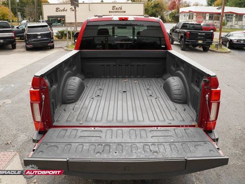Used 2022 Ford F350 Lariat w/ Lariat Ultimate Package image 7