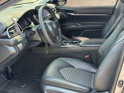 Used 2024 Toyota Camry SE FWD image 15