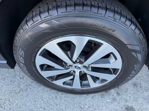 Used 2022 Subaru Outback AWD/4WD image 11