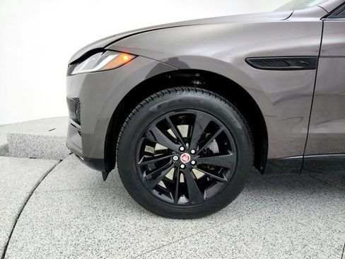 Certified 2023 Jaguar F-PACE S image 26