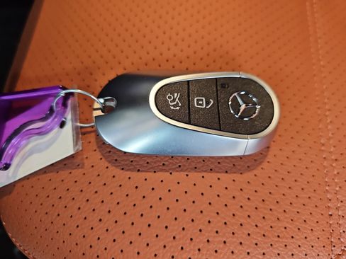 New 2026 Mercedes-Benz GLC 300 4MATIC image 37