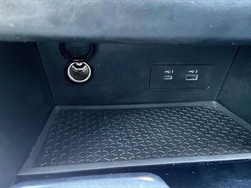 Used 2022 Nissan Pathfinder SV image 15