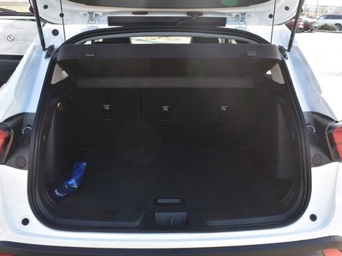 New 2026 Chevrolet Trax LT w/ Driver Confidence Package image 17