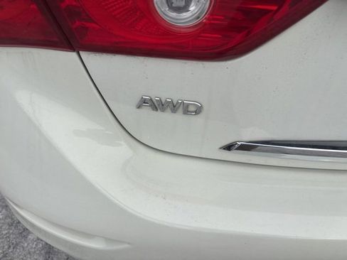 Used 2015 INFINITI Q50 Premium w/ Navigation Package image 6