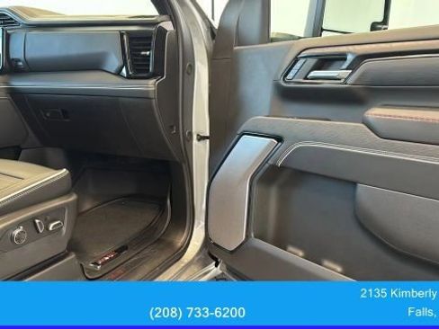 Used 2025 GMC Sierra 2500 AT4X AWD/4WD image 54
