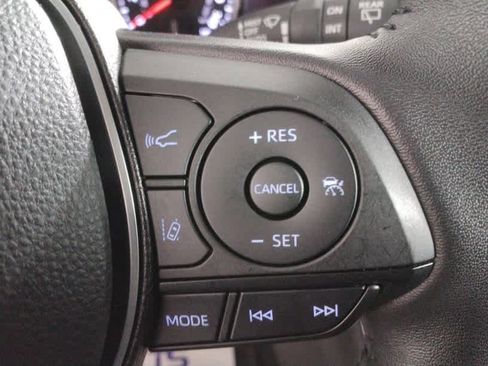 Used 2022 Toyota RAV4 XLE w/ Convenience Package image 36