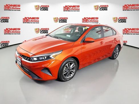 Used 2023 Kia Forte LXS FWD image 12