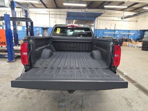 Used 2018 Chevrolet Colorado W/T w/ WT Convenience Package image 5