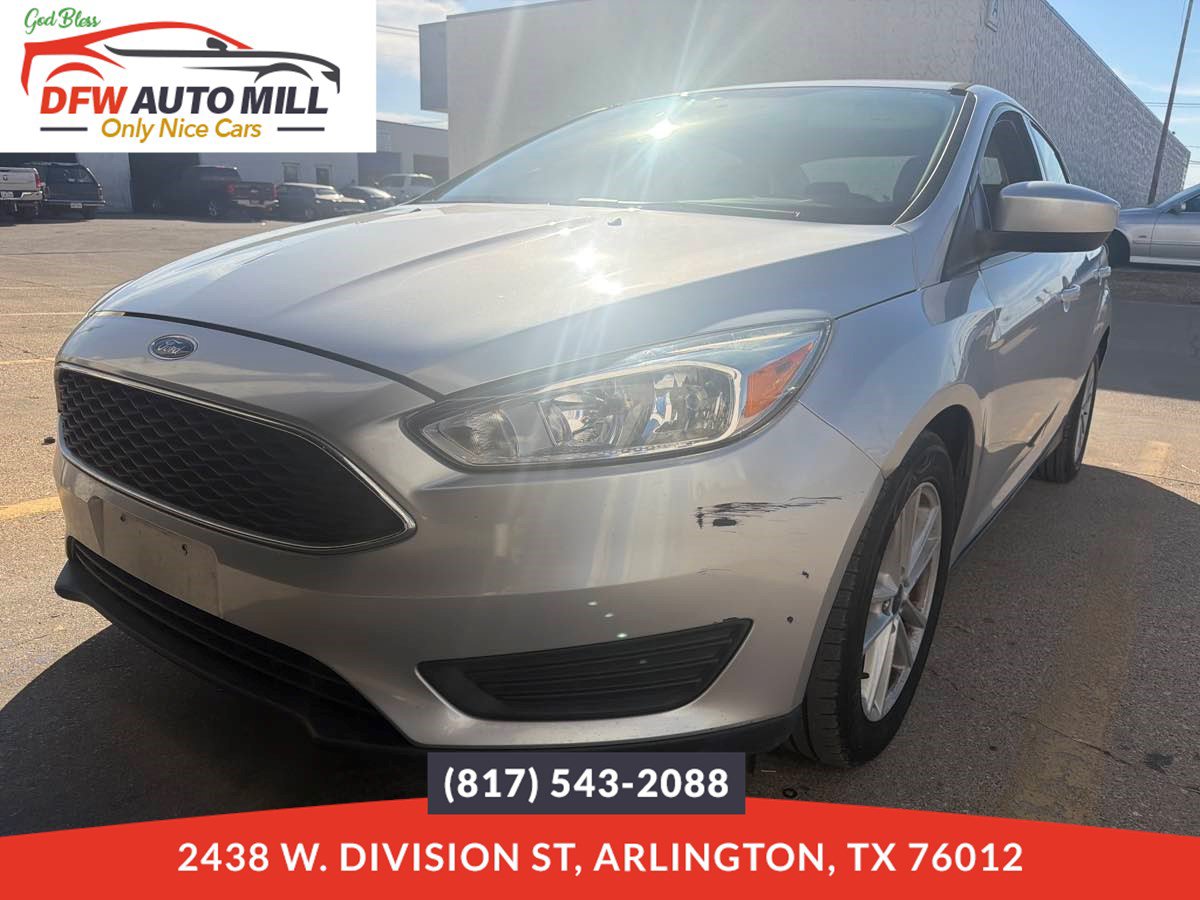 Used 2018 Ford Focus SE FWD image 1