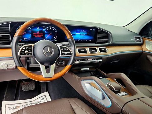 Used 2023 Mercedes-Benz GLS 450 4MATIC image 12
