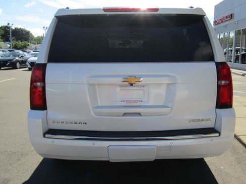 Used 2020 Chevrolet Suburban Premier AWD/4WD image 6