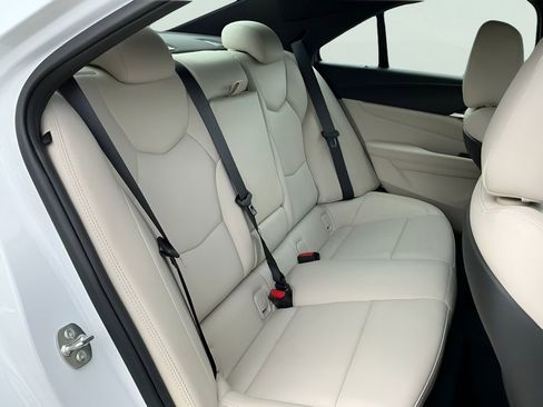 Used 2025 Cadillac CT4 Premium Luxury RWD image 29