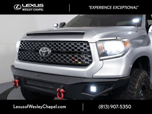 Used 2020 Toyota Tundra SR5 w/ SR5 Leather Package AWD/4WD image 14