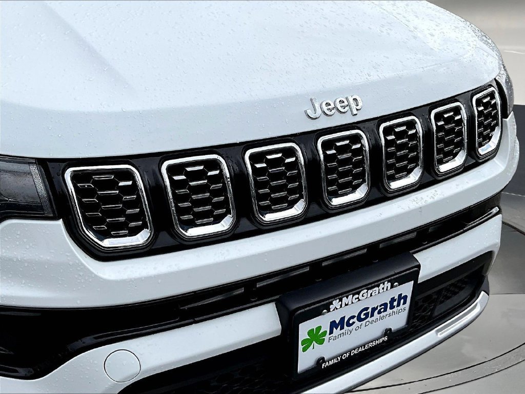 Used 2025 Jeep Compass Limited AWD/4WD image 35