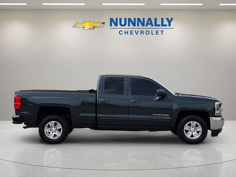 Used 2017 Chevrolet Silverado 1500 LT w/ All Star Edition RWD image 6