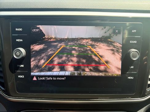 Used 2023 Volkswagen Atlas SE w/ Black Wheel Package FWD image 23