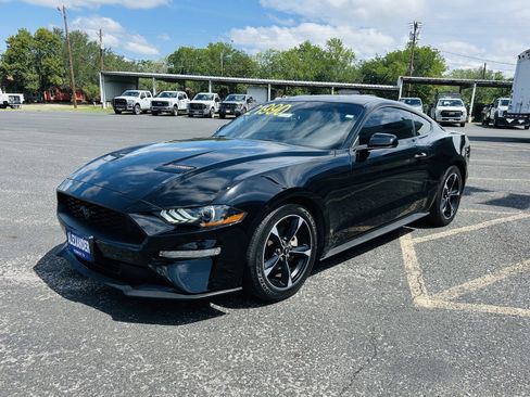 Used 2022 Ford Mustang Coupe w/ Equipment Group 101A RWD image 4