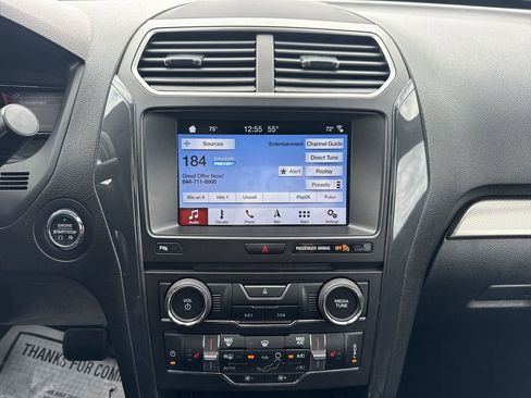 Used 2018 Ford Explorer XLT w/ Equipment Group 202A AWD/4WD image 12