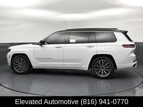 Used 2025 Jeep Grand Cherokee L Summit AWD/4WD image 36