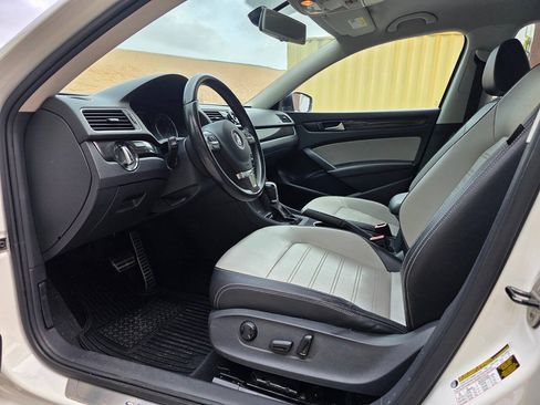 Used 2014 Volkswagen Passat 1.8T Sport FWD image 12