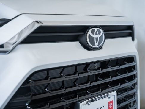 New 2026 Toyota Grand Highlander AWD image 12