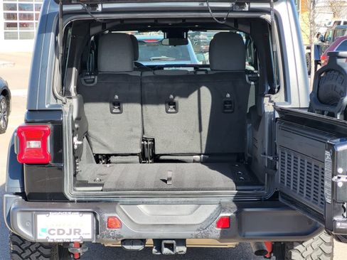 Used 2024 Jeep Wrangler Willys image 29