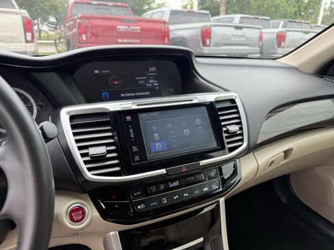 Used 2016 Honda Accord EX-L image 19