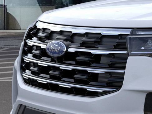 New 2026 Ford Explorer Active w/ Active Comfort Package image 17