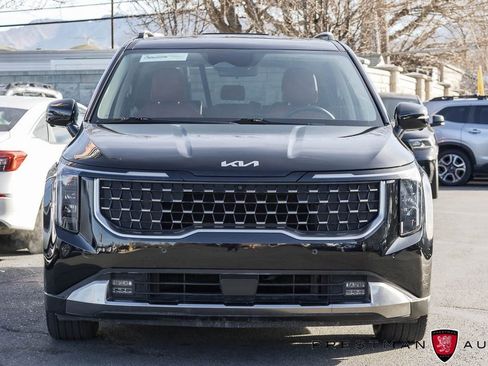 Used 2025 Kia Carnival SX image 13