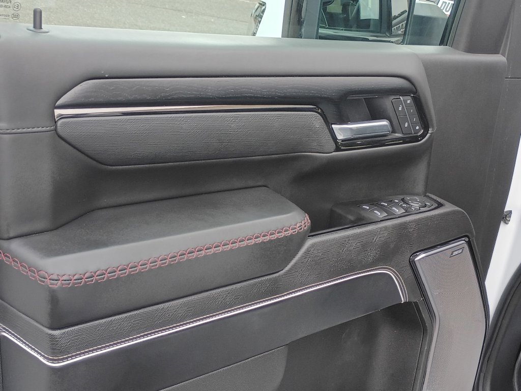 Used 2025 GMC Sierra 2500 AT4X w/ AT4X AEV Edition AWD/4WD image 15