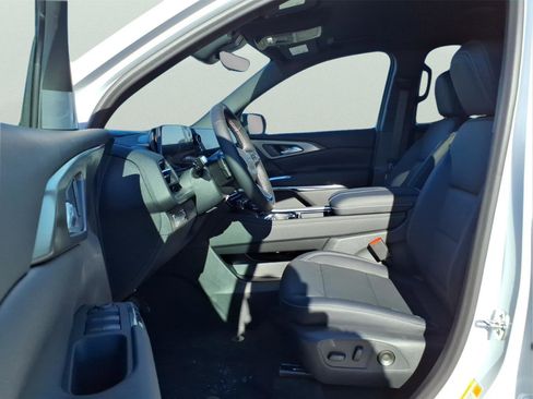 New 2026 Chevrolet Traverse LT w/ Midnight/Sport Edition image 16