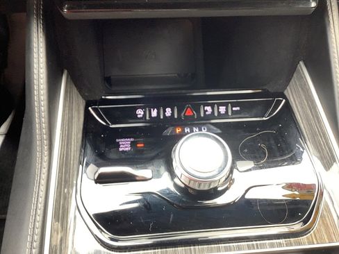 Used 2022 Jeep Wagoneer Series II image 15