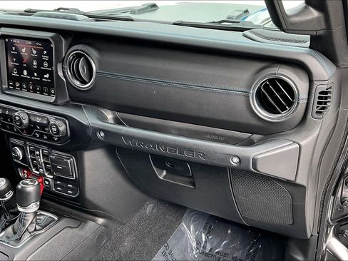 Used 2022 Jeep Wrangler Unlimited Rubicon 4xe w/ Steel Bumper Group image 17