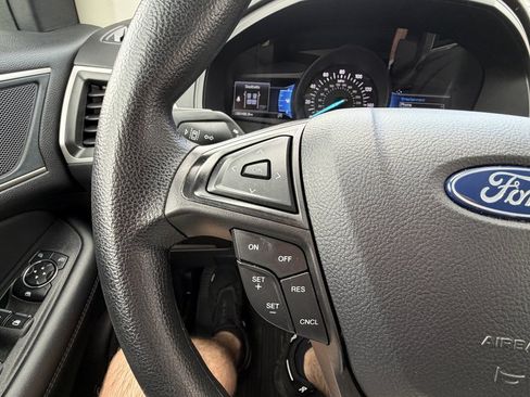 Used 2024 Ford Edge SEL w/ Cargo Accessory Package AWD/4WD image 11