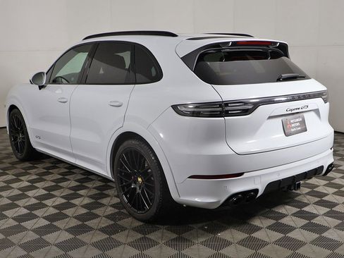 Used 2022 Porsche Cayenne GTS image 12