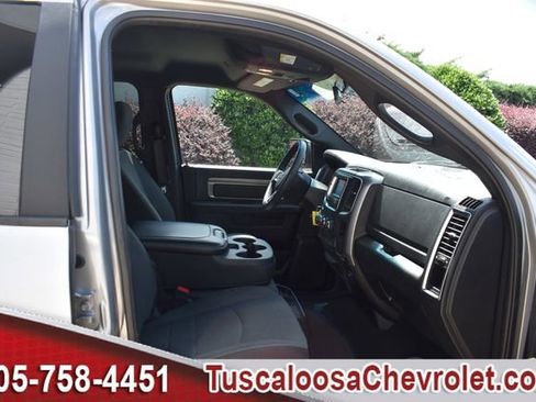Used 2024 RAM 1500 Classic Warlock RWD image 20