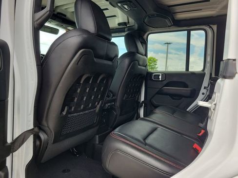 Used 2019 Jeep Wrangler Unlimited Rubicon AWD/4WD image 11