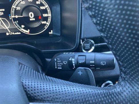 Used 2023 Mitsubishi Outlander SEL image 30