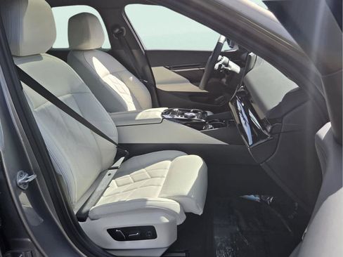 Used 2026 BMW 530i xDrive w/ Premium Package AWD/4WD image 21