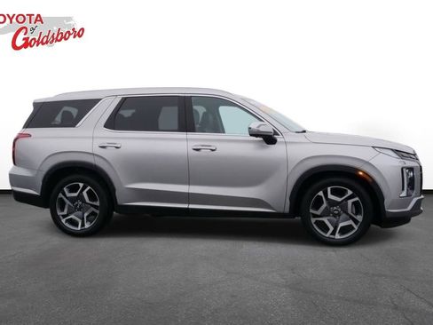 Used 2024 Hyundai Palisade SEL image 5