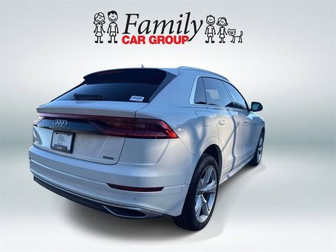 Used 2023 Audi Q8 Premium Plus image 3